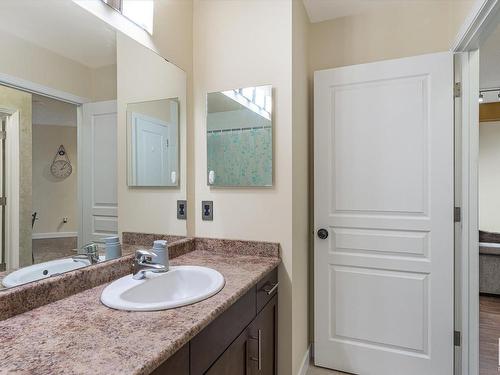 414 2035 Grantham Court, Edmonton, AB - Indoor Photo Showing Bathroom