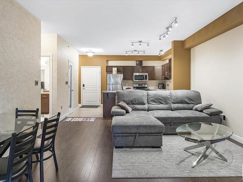 414 2035 Grantham Court, Edmonton, AB - Indoor Photo Showing Living Room