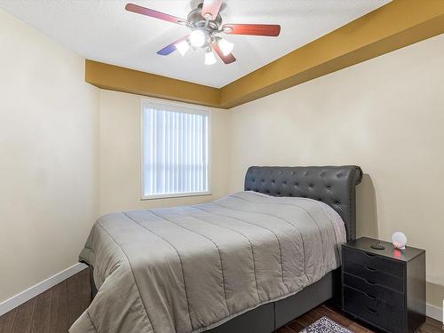 414 2035 Grantham Court, Edmonton, AB - Indoor Photo Showing Bedroom