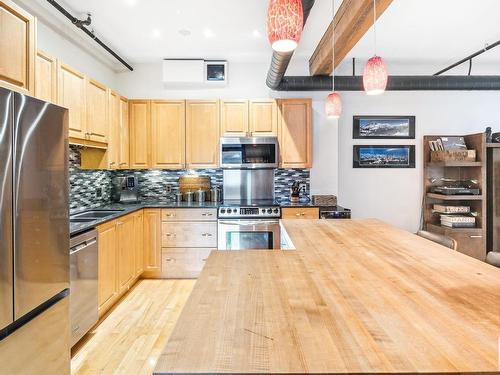 302 10169 104 Street, Edmonton, AB - Indoor Photo Showing Kitchen With Double Sink