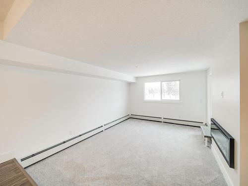 202 9504 182 Street, Edmonton, AB - Indoor Photo Showing Other Room