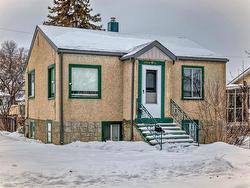 11932 70 Street  Edmonton, AB T5B 1T9