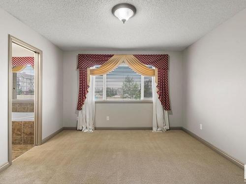 2923 24 Avenue, Edmonton, AB - Indoor Photo Showing Other Room