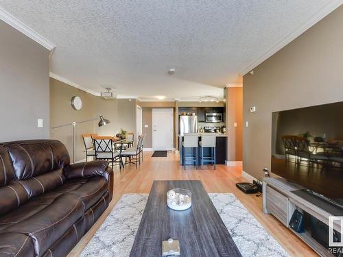 409 14604 125 Street, Edmonton, AB - Indoor Photo Showing Living Room