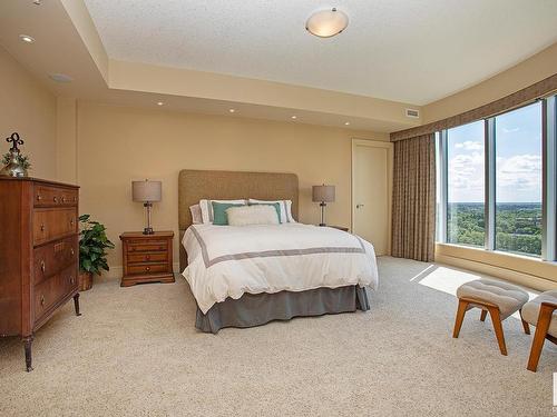 1201 10035 Saskatchewan Drive, Edmonton, AB - Indoor Photo Showing Bedroom