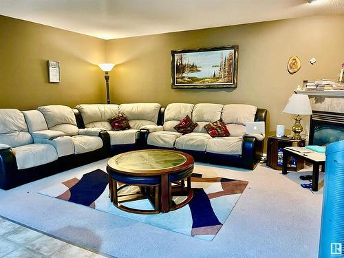 3311 32 Avenue, Edmonton, AB - Indoor Photo Showing Living Room