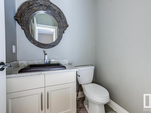 11243 102 Street, Edmonton, AB - Indoor Photo Showing Bathroom