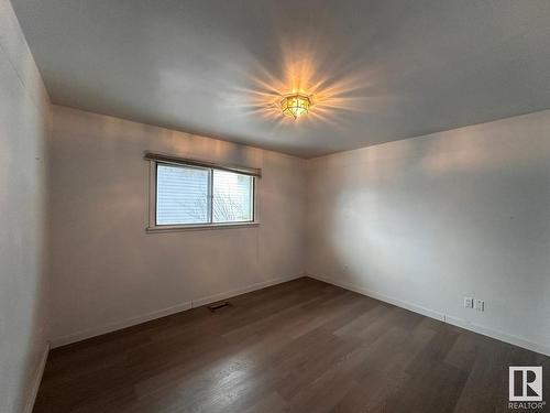 7907 125 Avenue, Edmonton, AB - Indoor Photo Showing Other Room