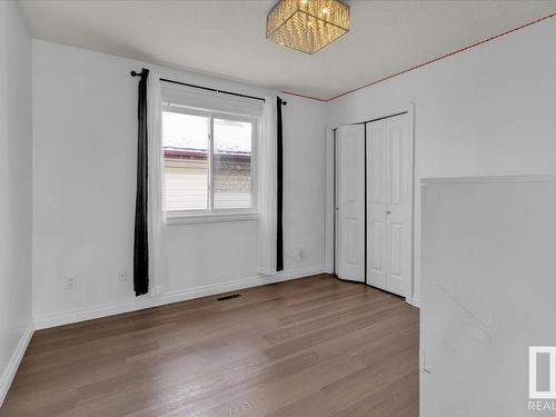 3508 24 Street, Edmonton, AB - Indoor Photo Showing Other Room