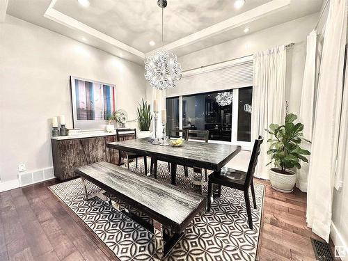 1330 Adamson Drive, Edmonton, AB - Indoor Photo Showing Dining Room