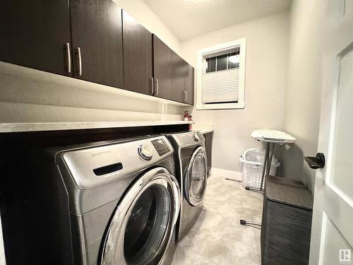 1330 Adamson Drive, Edmonton, AB - Indoor Photo Showing Laundry Room