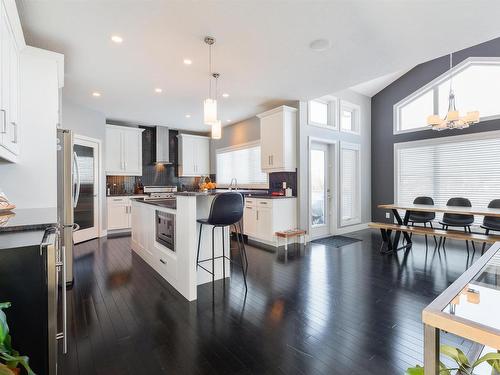 35 10550 Ellerslie Road, Edmonton, AB - Indoor Photo Showing Kitchen With Upgraded Kitchen