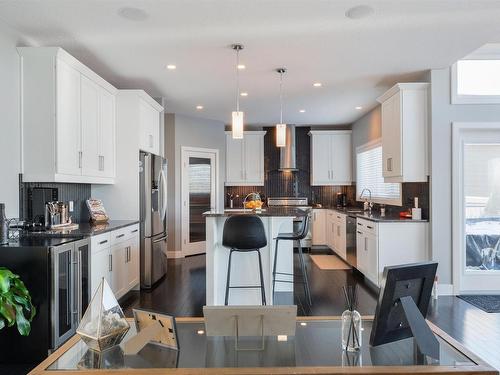 35 10550 Ellerslie Road, Edmonton, AB - Indoor Photo Showing Kitchen With Upgraded Kitchen