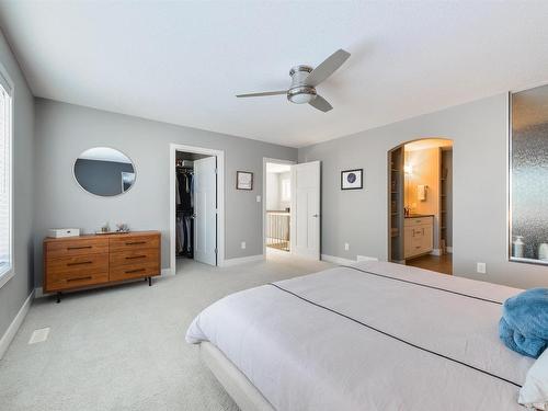 35 10550 Ellerslie Road, Edmonton, AB - Indoor Photo Showing Bedroom