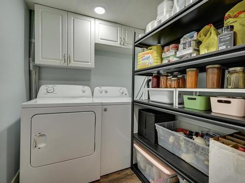 6919 83 Avenue Nw, Edmonton, AB - Indoor Photo Showing Laundry Room