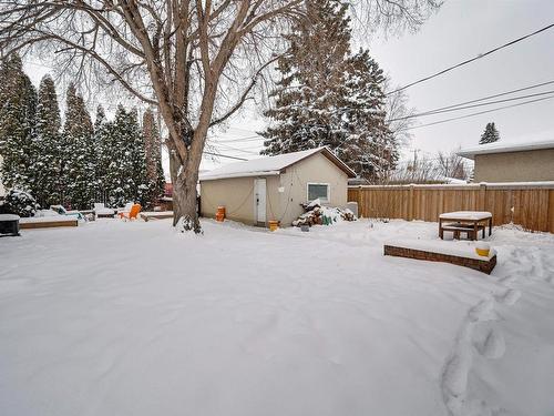 6919 83 Avenue Nw, Edmonton, AB - Outdoor