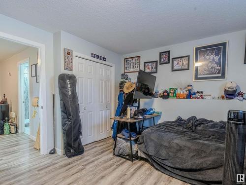 4614 13 Avenue, Edmonton, AB - Indoor