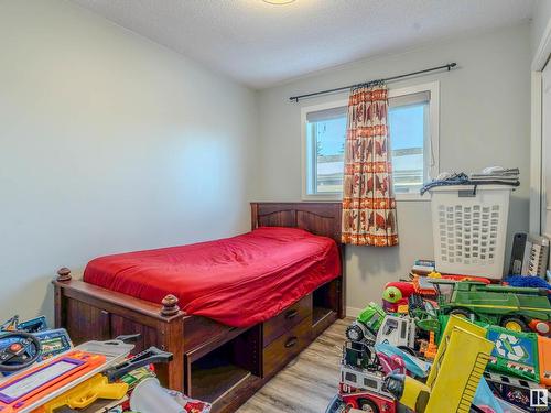 4614 13 Avenue, Edmonton, AB - Indoor