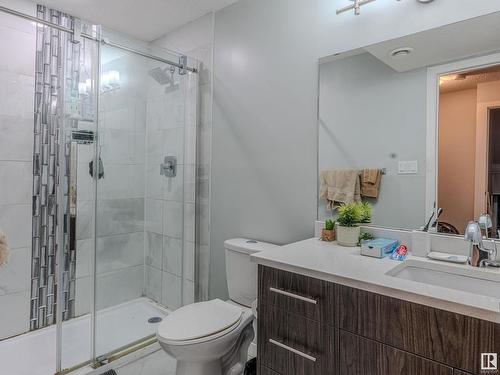 4614 13 Avenue, Edmonton, AB - Indoor Photo Showing Bathroom