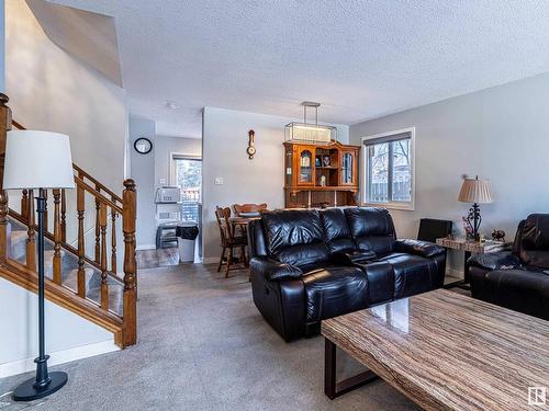 4614 13 Avenue, Edmonton, AB - Indoor Photo Showing Living Room