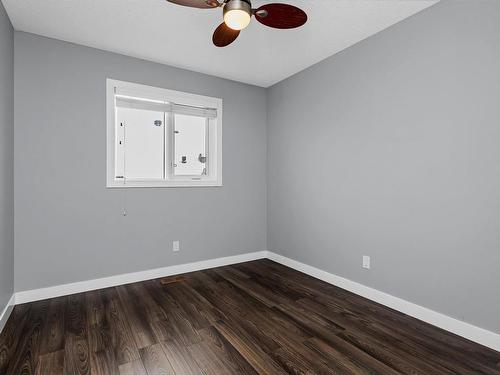 1515 Chapman Way, Edmonton, AB - Indoor Photo Showing Other Room