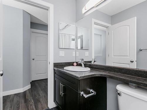 1515 Chapman Way, Edmonton, AB - Indoor Photo Showing Bathroom