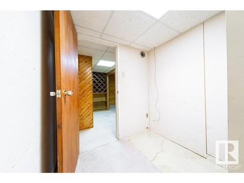 14004 47 Avenue, Edmonton, AB - Indoor Photo Showing Other Room