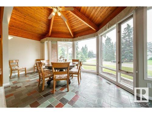 14004 47 Avenue, Edmonton, AB - Indoor Photo Showing Dining Room