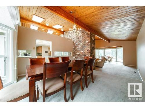 14004 47 Avenue, Edmonton, AB - Indoor Photo Showing Dining Room