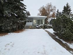 8931 151 Street  Edmonton, AB T5R 1J1