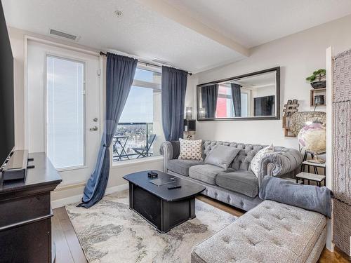 1023 5151 Windermere Boulevard, Edmonton, AB - Indoor Photo Showing Living Room