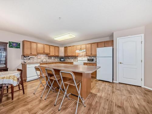 312 8956 156 Street, Edmonton, AB - Indoor Photo Showing Kitchen