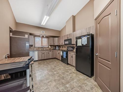 312 8956 156 Street, Edmonton, AB - Indoor Photo Showing Kitchen