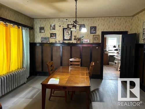 10848 93 Street, Edmonton, AB - Indoor Photo Showing Dining Room