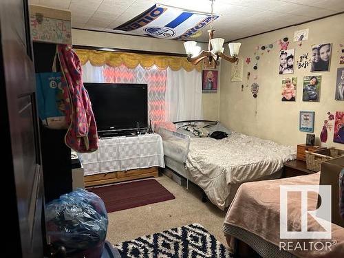 10848 93 Street, Edmonton, AB - Indoor Photo Showing Bedroom