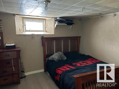 10848 93 Street, Edmonton, AB - Indoor Photo Showing Bedroom