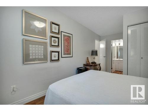 203 10421 93 Street, Edmonton, AB - Indoor Photo Showing Bedroom