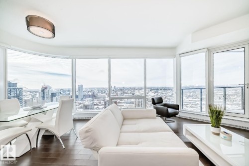2910 10360 102 Street, Edmonton, AB - Indoor Photo Showing Living Room