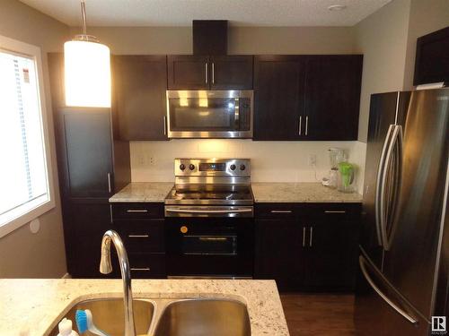 54 415 Clareview Road, Edmonton, AB - Indoor Photo Showing Kitchen With Stainless Steel Kitchen With Double Sink With Upgraded Kitchen