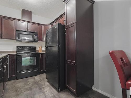 137 7825 71 Street, Edmonton, AB - Indoor Photo Showing Kitchen