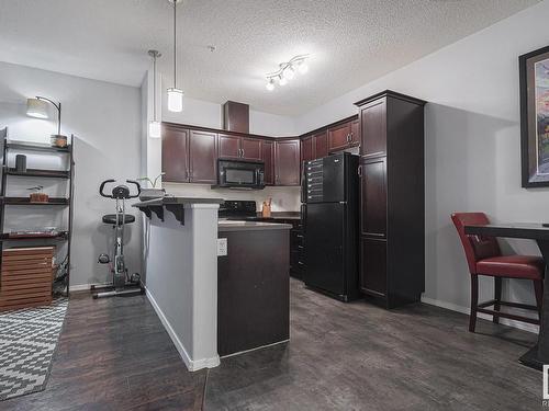 137 7825 71 Street, Edmonton, AB - Indoor Photo Showing Kitchen