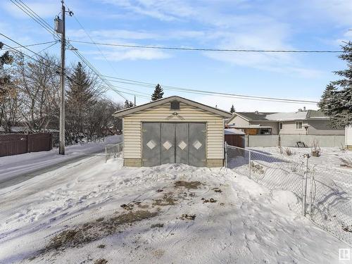 5211 101A Avenue, Edmonton, AB 