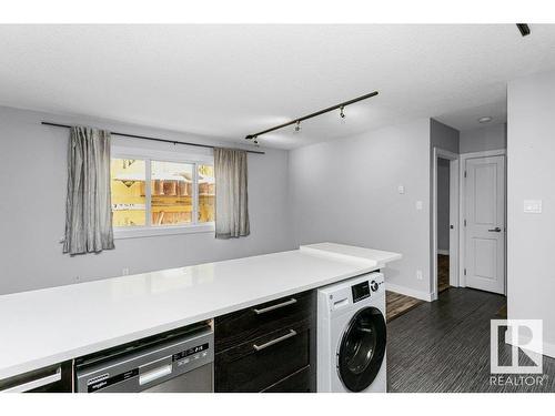 35 10015 83 Avenue, Edmonton, AB - Indoor Photo Showing Laundry Room