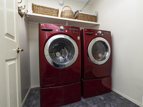 10004 97 Avenue, Edmonton, AB - Indoor Photo Showing Laundry Room