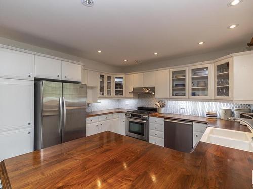 10004 97 Avenue, Edmonton, AB - Indoor Photo Showing Kitchen With Double Sink