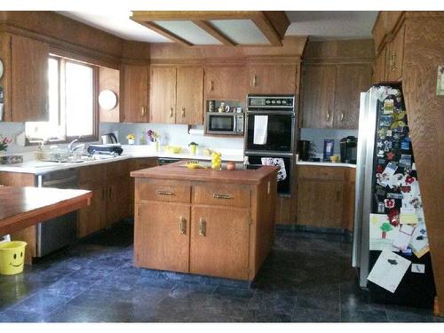 503 Lessard Drive, Edmonton, AB - Indoor Photo Showing Kitchen