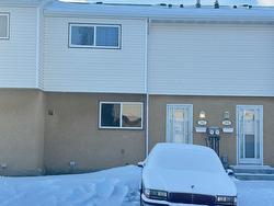 1921 73 Street  Edmonton, AB T6K 2B6