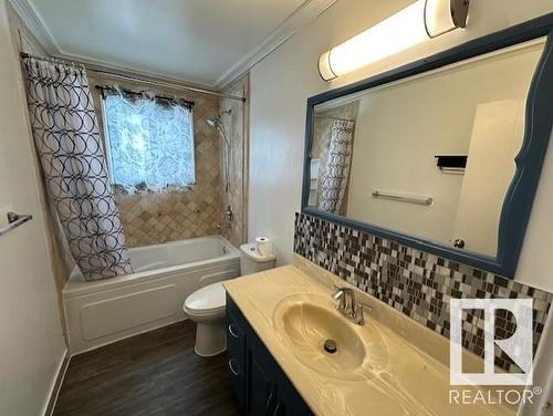 15232 94A Street, Edmonton, AB - Indoor Photo Showing Bathroom