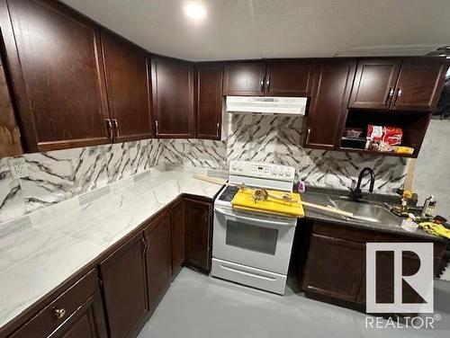 15232 94A Street, Edmonton, AB - Indoor Photo Showing Kitchen