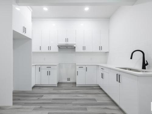 224 Lee Ridge Road, Edmonton, AB - Indoor Photo Showing Kitchen With Double Sink